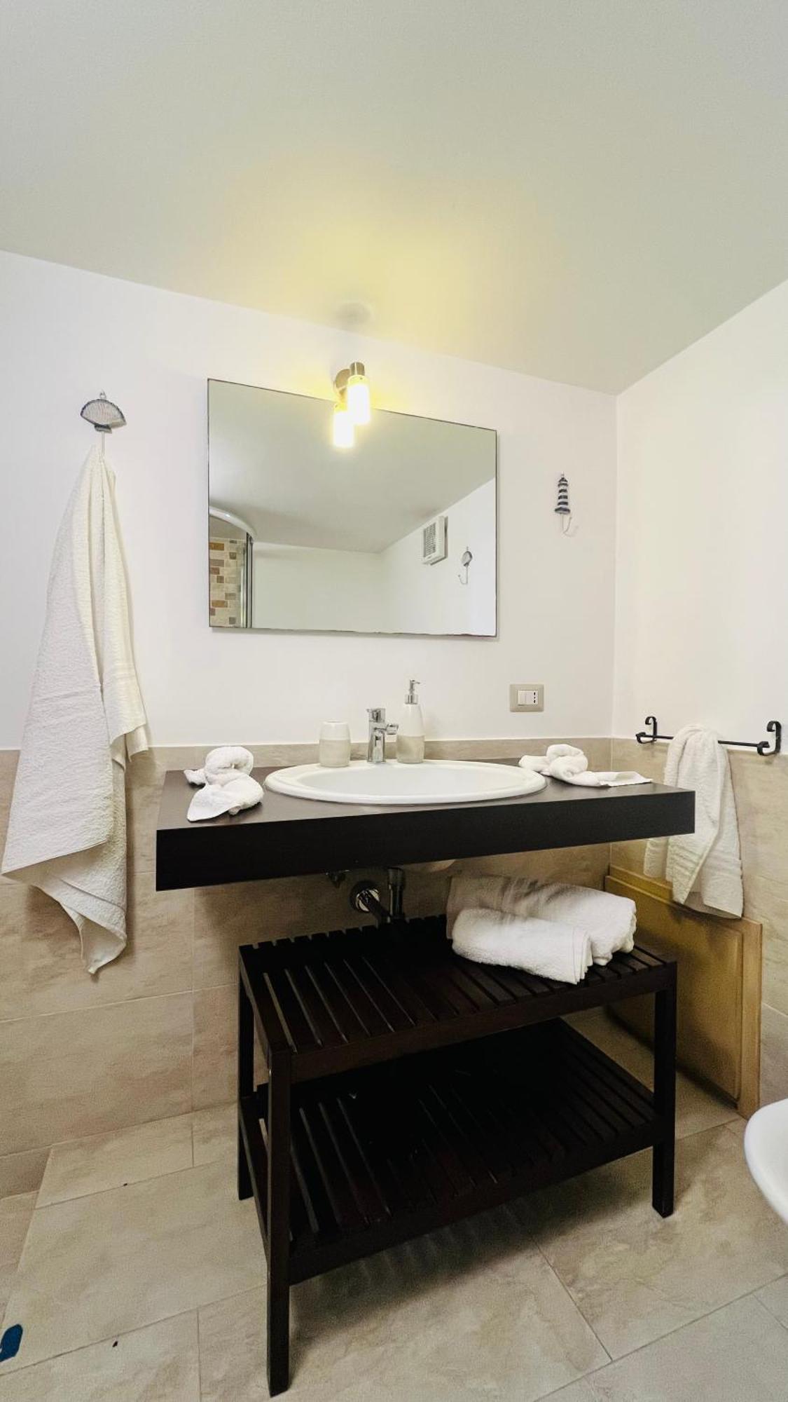 Apartment Casa Beatrice ปิซโซ ภายนอก รูปภาพ